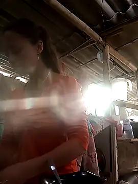 tatiana valencia online show from 03.02.26