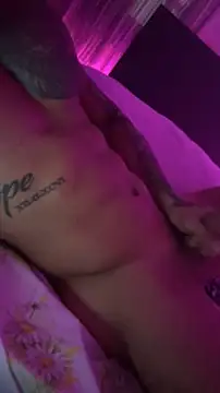 Snapshot of moody1996- chatting on 12.25.24 moody1996- online show from 12.25.24