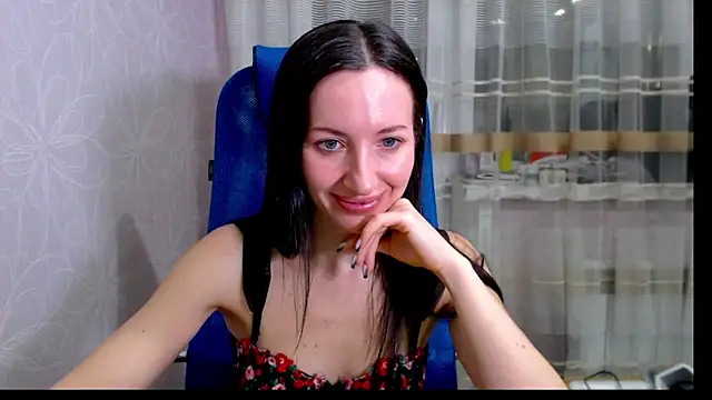 Snapshot of RailyMellow chatting on 02.09.25 RailyMellow online show from 02.09.25