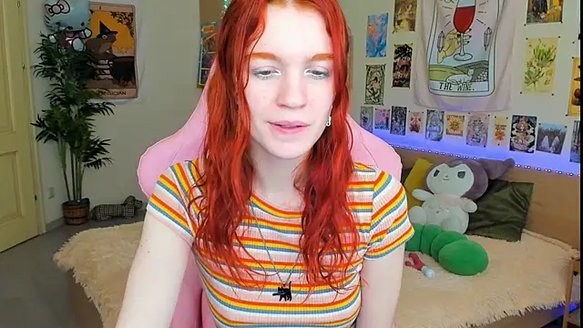 Snapshot of Sunny_Elly chatting on 02.07.25 Sunny Elly online show from 02.07.25