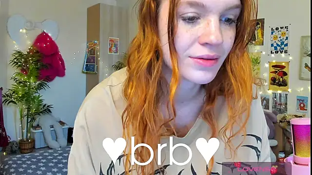 Sunny Elly online show from 04.19.26