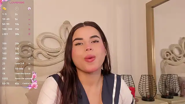 Snapshot of Victoria_vallejo_ chatting on 03.07.25 Victoria vallejo online show from 03.07.25