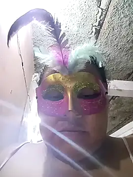 Snapshot of Lucky-hot-girls chatting on 11.04.25 Lucky-hot-girls online show from 11.04.25