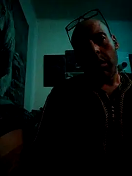 Snapshot of medioarabemediogypsi chatting on 03.10.26 medioarabemediogypsi online show from 03.10.26