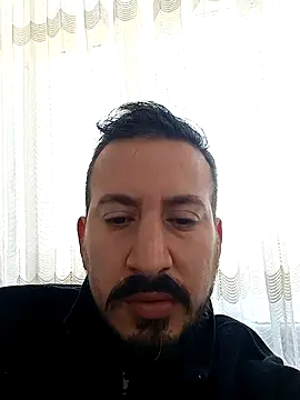 Snapshot of Karizmatikman chatting on 03.17.26 Karizmatikman online show from 03.17.26