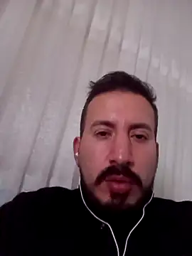Snapshot of Karizmatikman chatting on 03.18.26 Karizmatikman online show from 03.18.26