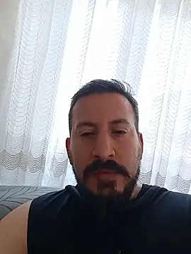 Snapshot of Karizmatikman chatting on 05.16.26 Karizmatikman online show from 05.16.26