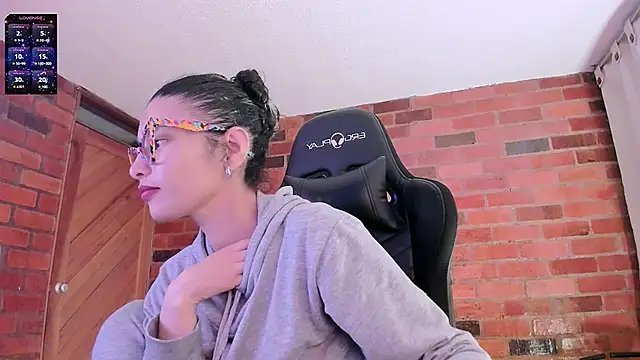 paulinabarnett- online show from 12.25.24