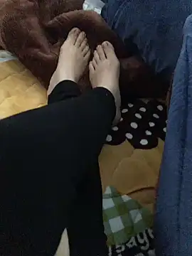 Lona Lina online show from 12.18.24