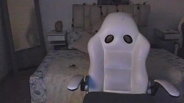 zoe turnner 18 online show from 11.14.25