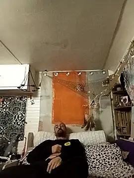 Snapshot of armdy371 chatting on 11.02.25 armdy371 online show from 11.02.25