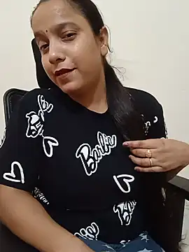 Snapshot of Simran-Kaur143 chatting on 07.08.26 Simran-Kaur143 online show from 07.08.26