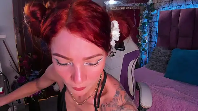 Snapshot of sweetyose chatting on 12.11.24 sweetyose online show from 12.11.24