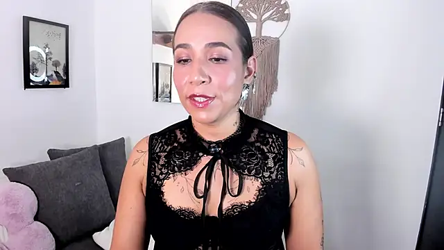 electra hunt online show from 04.30.26