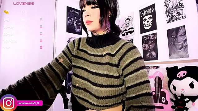 Snapshot of Lexyjoycce chatting on 04.15.26 Lexyjoycce online show from 04.15.26