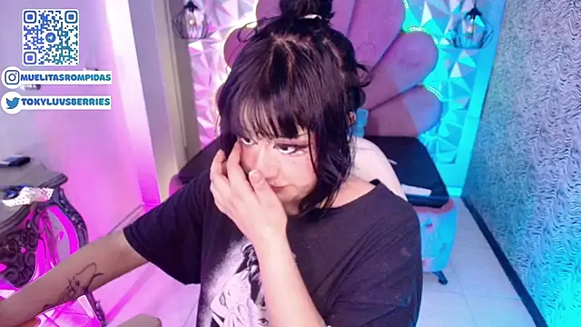 Snapshot of toky_doll chatting on 02.20.26 toky doll online show from 02.20.26