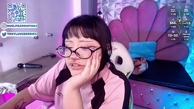 Snapshot of toky_doll chatting on 02.25.26 toky doll online show from 02.25.26