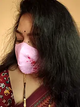 neelu-hoty online show from 02.08.25