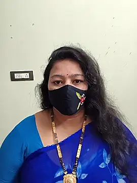 neelu-hoty online show from 03.03.26