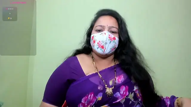 neelu-hoty online show from 05.31.26