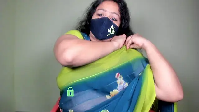neelu-hoty online show from 06.11.26