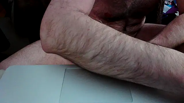 Snapshot of Hand69someguy chatting on 04.24.26 Hand69someguy online show from 04.24.26