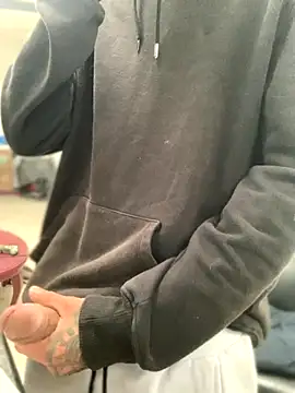 Snapshot of 27powercm chatting on 12.01.25 27powercm online show from 12.01.25