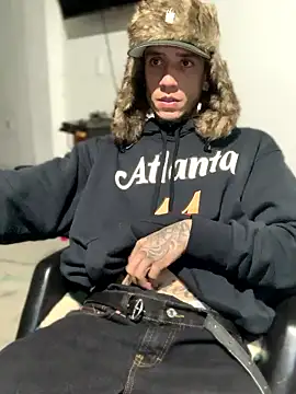 Snapshot of 27powercm chatting on 01.11.26 27powercm online show from 01.11.26