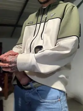 Snapshot of 27powercm chatting on 01.17.26 27powercm online show from 01.17.26