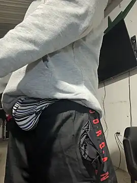 Snapshot of 27powercm chatting on 03.27.26 27powercm online show from 03.27.26