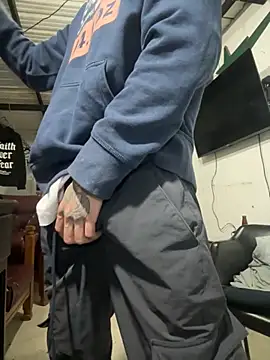 Snapshot of 27powercm chatting on 03.29.26 27powercm online show from 03.29.26