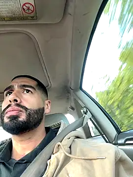 Snapshot of indosmoke chatting on 10.14.25 indosmoke online show from 10.14.25