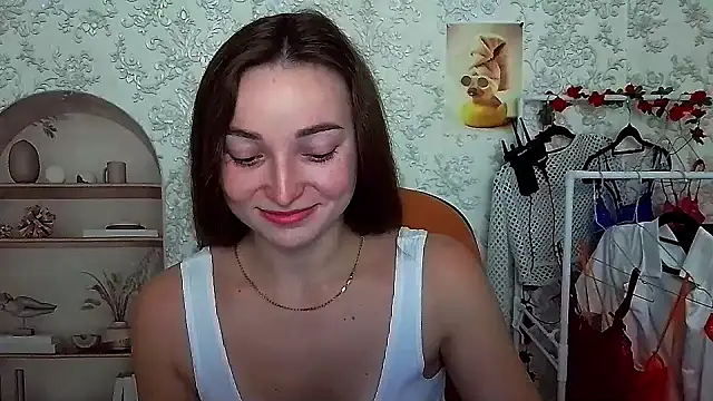  Barbie Kiss  online show from 10.12.25