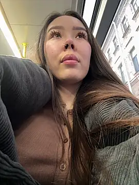 Asian Asami online show from 02.05.25