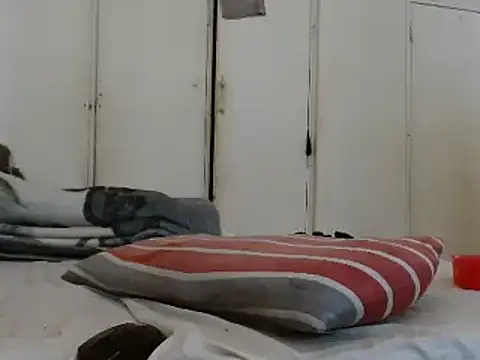 Snapshot of tinagiant chatting on 01.26.25 tinagiant online show from 01.26.25