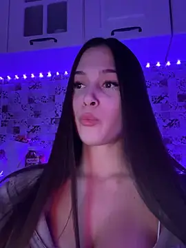 Snapshot of EricaWalls chatting on 01.14.25 EricaWalls online show from 01.14.25