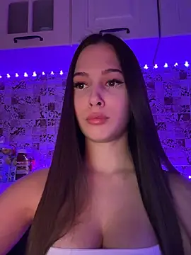 Snapshot of EricaWalls chatting on 01.17.25 EricaWalls online show from 01.17.25