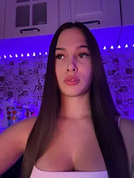 Snapshot of EricaWalls chatting on 01.18.25 EricaWalls online show from 01.18.25