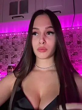 Snapshot of EricaWalls chatting on 02.14.25 EricaWalls online show from 02.14.25