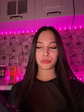 Snapshot of EricaWalls chatting on 02.17.25 EricaWalls online show from 02.17.25