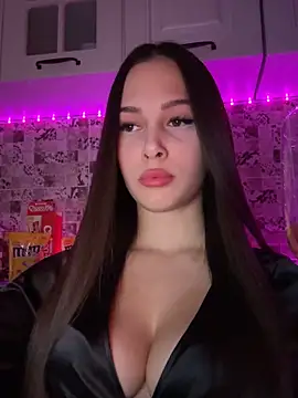 Snapshot of EricaWalls chatting on 03.04.25 EricaWalls online show from 03.04.25