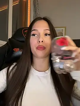 EricaWalls online show from 03.18.26