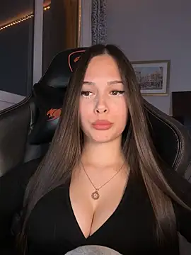 EricaWalls online show from 04.15.26