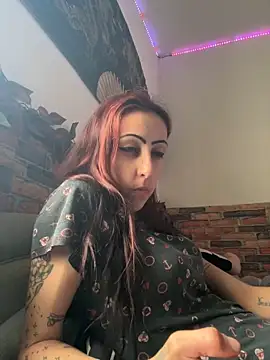 Snapshot of kriszy_baby chatting on 01.15.25 kriszy baby online show from 01.15.25