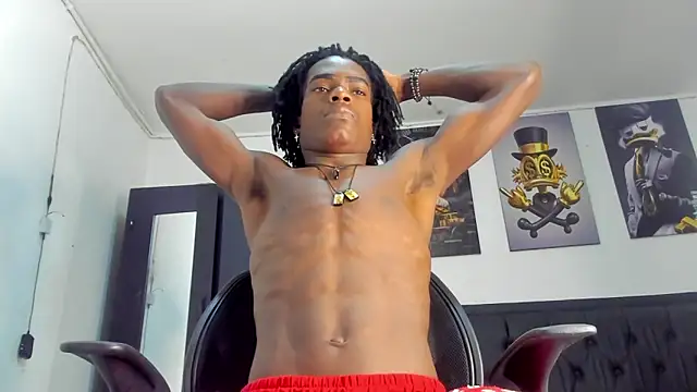 Snapshot of darwinjhonson chatting on 12.15.24 darwinjhonson online show from 12.15.24