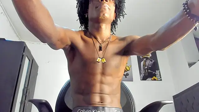 Snapshot of darwinjhonson chatting on 01.14.25 darwinjhonson online show from 01.14.25