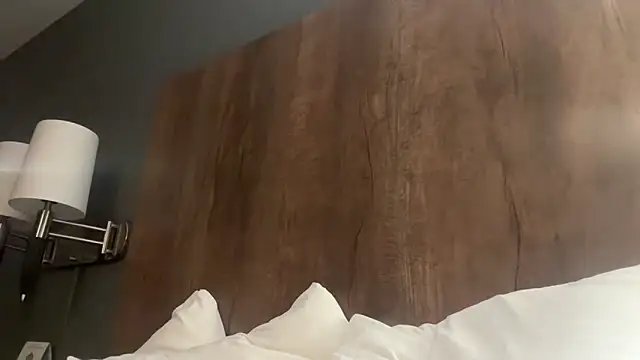 Snapshot of londonsfantasy chatting on 02.05.26 londonsfantasy online show from 02.05.26