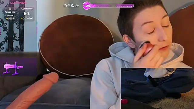 Snapshot of lovelylucyy chatting on 03.10.25 lovelylucyy online show from 03.10.25