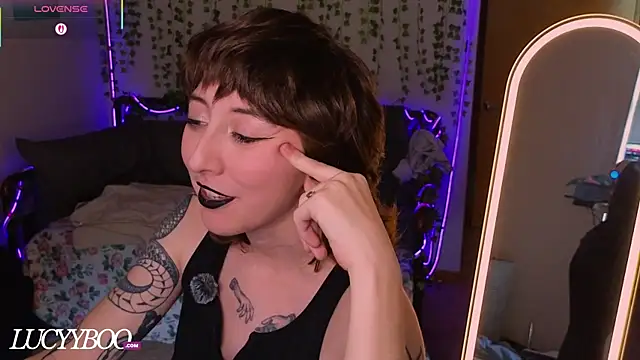 lovelylucyy online show from 07.16.26