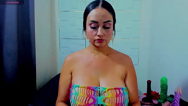 IsaSixty9 online show from 02.28.25